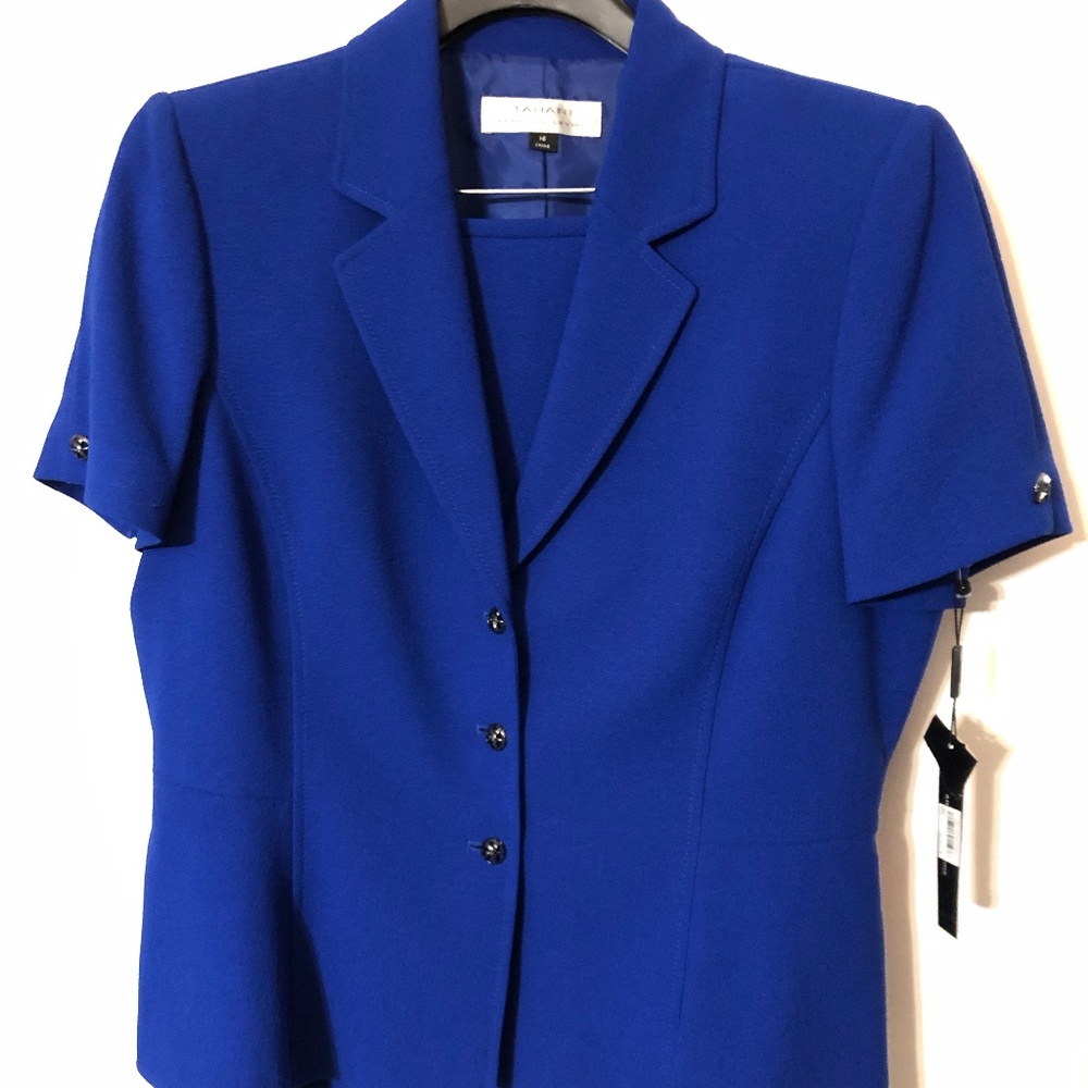 NWT Tahari Coastal Blue 2-piece Suit